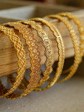 Load image into Gallery viewer, Intricate Lace Open Bracelet
