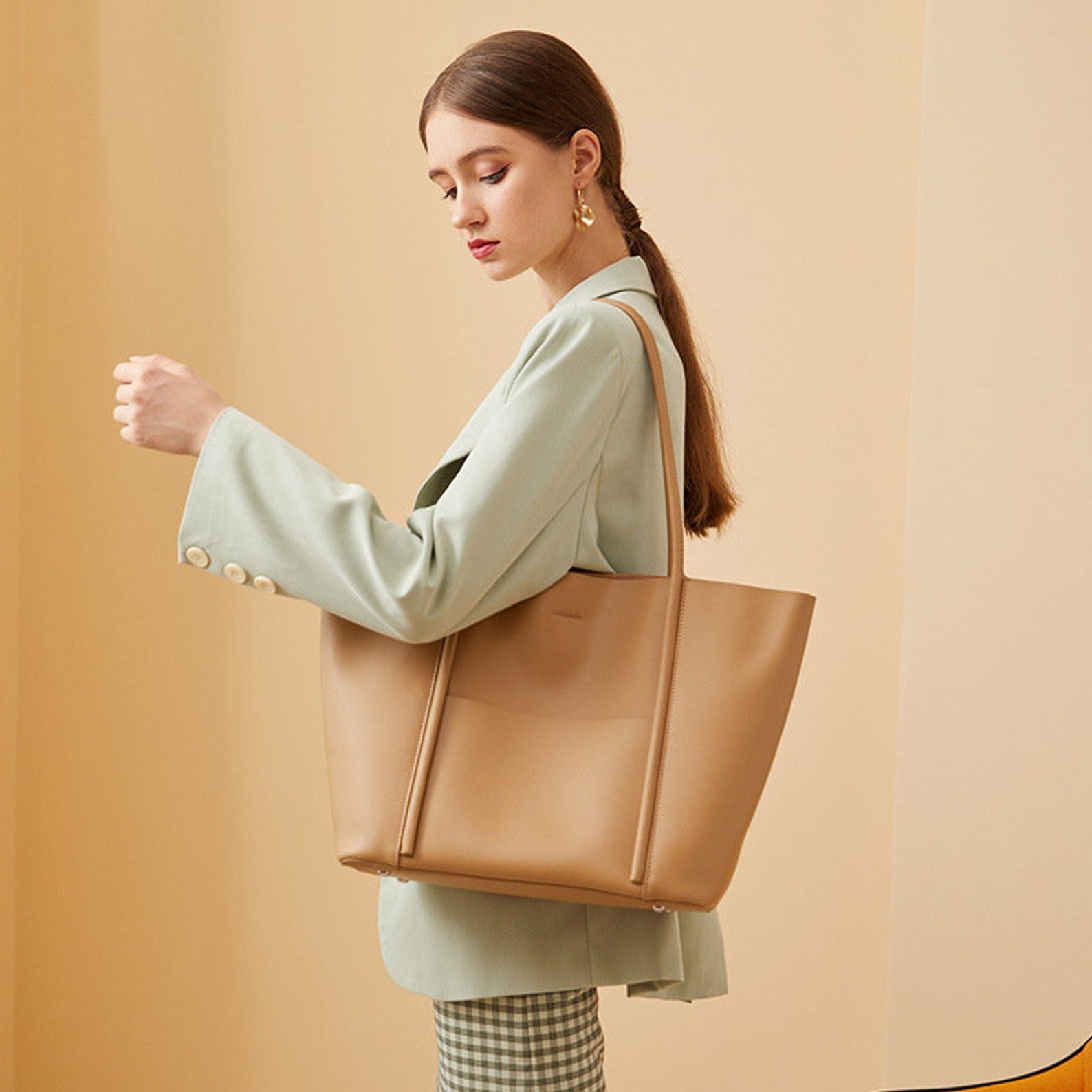 Minimalist Genuine Leather Tote Bag