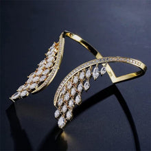 Load image into Gallery viewer, Elegant Angel wings bracelet
