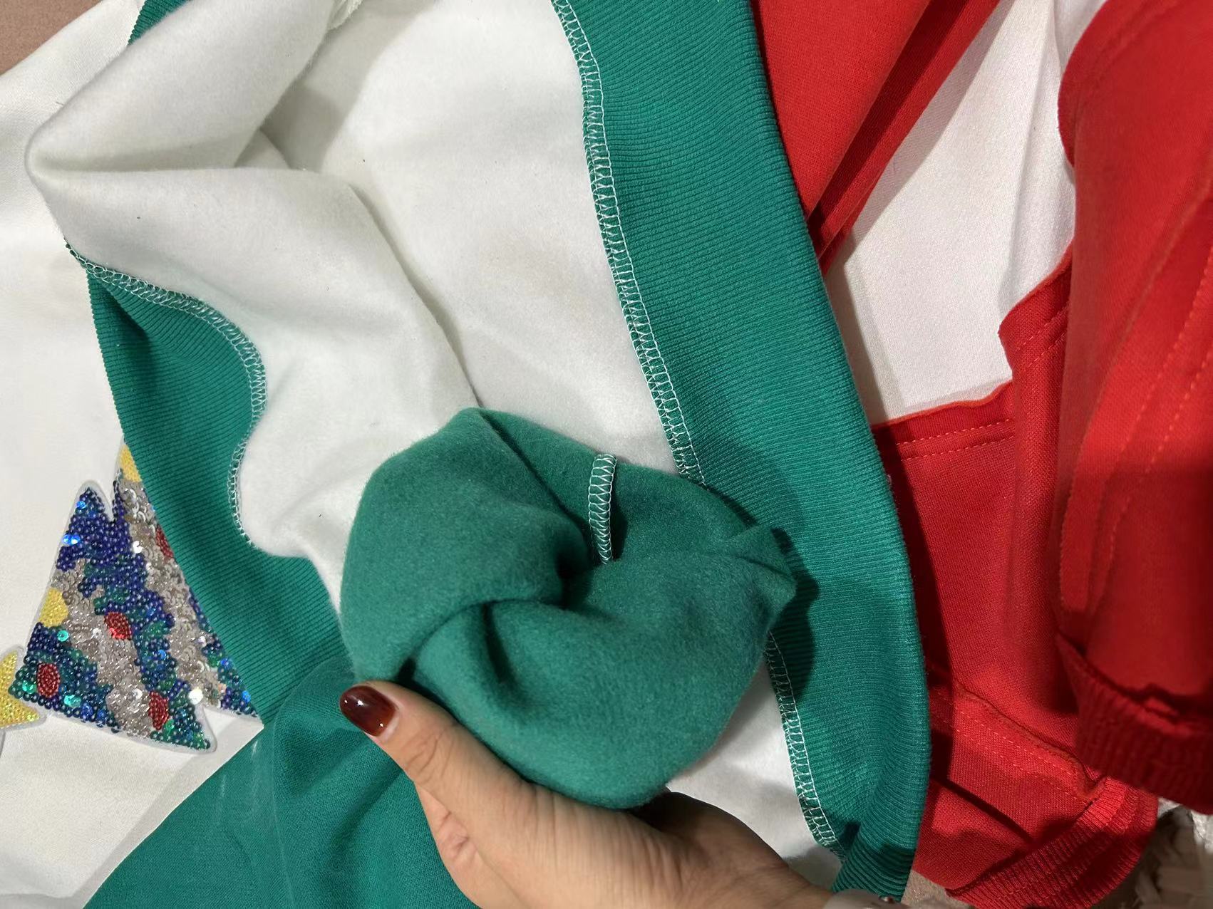 Christmas Tree Sequined Long Sleeve Sweatshirt