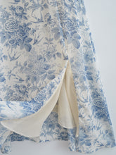 Load image into Gallery viewer, Light Blue Floral Print Split Side Midi Dress
