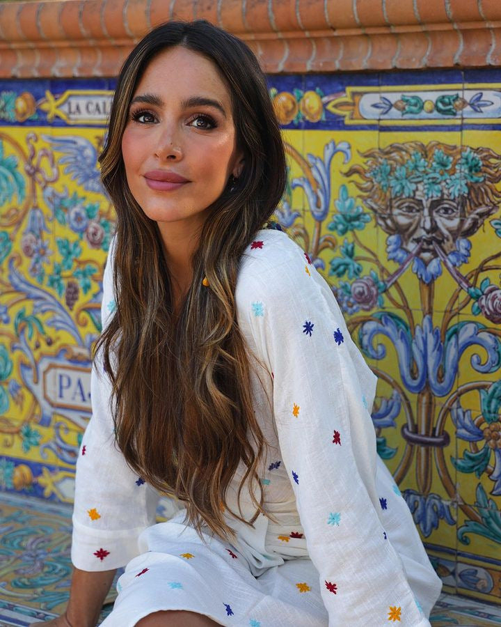 White V-neck Embroidery Long Sleeve Midi Dress