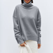 Load image into Gallery viewer, Simple Loose Turtleneck Pullover Sweater
