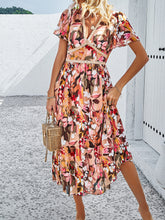 Load image into Gallery viewer, Elegant Floral Print Lace Patchwork Midi Dress
