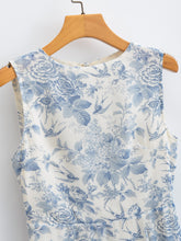 Load image into Gallery viewer, Light Blue Floral Print Split Side Midi Dress
