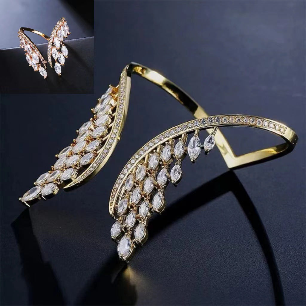 Elegant Angel wings bracelet
