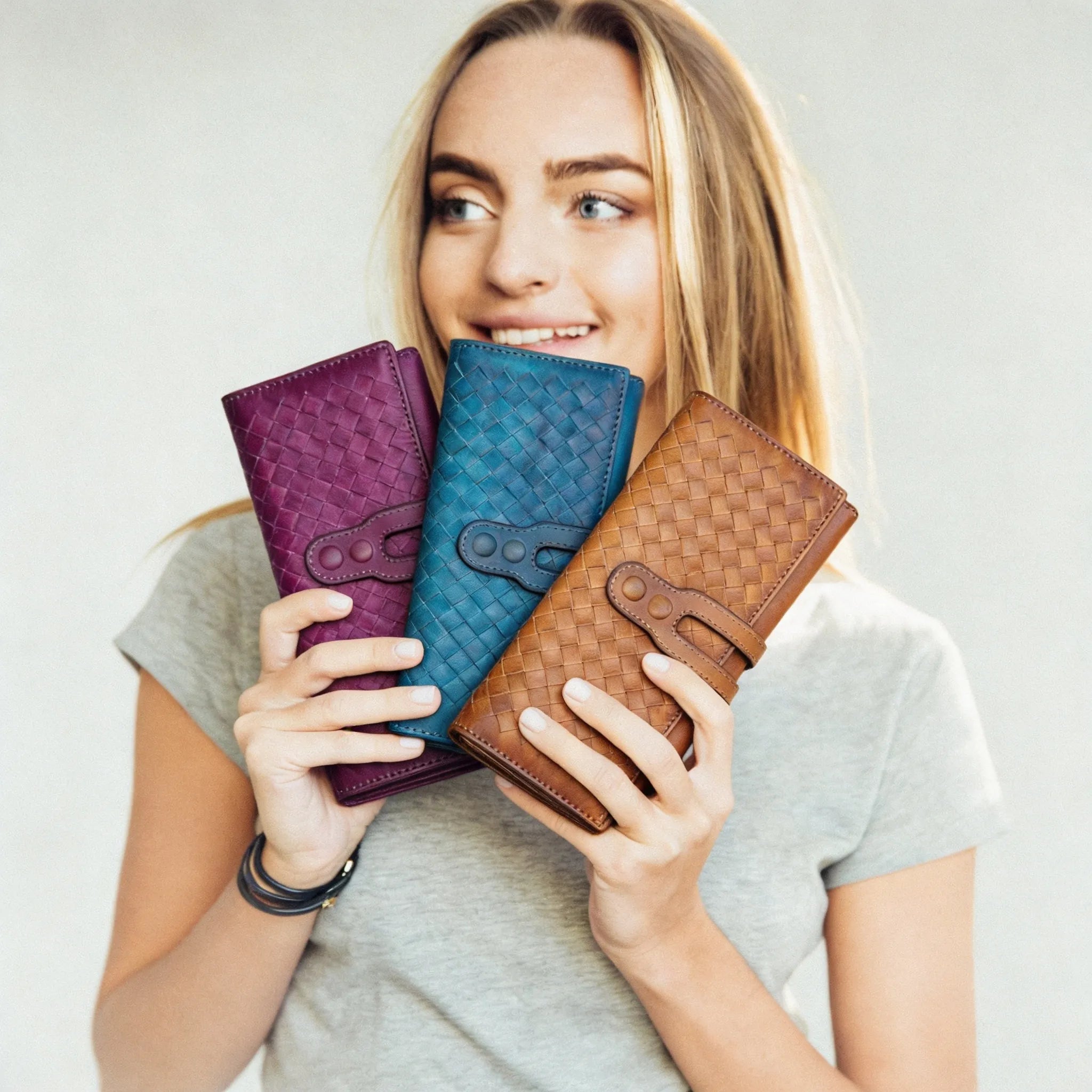 Personalized Handwoven Full-Grain Leather Long Wallet