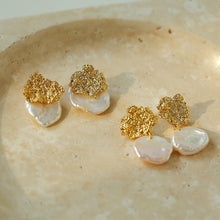 Load image into Gallery viewer, Vintage Petal Baroque Pearl Stud Earrings
