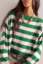 Load image into Gallery viewer, Loose Striped Print Crew Neck Long Sleeve Knitted Sweater
