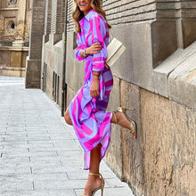 Load image into Gallery viewer, Elegant Printed Long Sleeves Ruched Midi Dress
