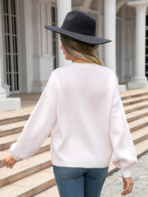 Load image into Gallery viewer, Heart Graphic Round Neck Sweater
