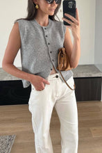 Load image into Gallery viewer, Casual Sleeveless Round Neck Knitted Vest Top
