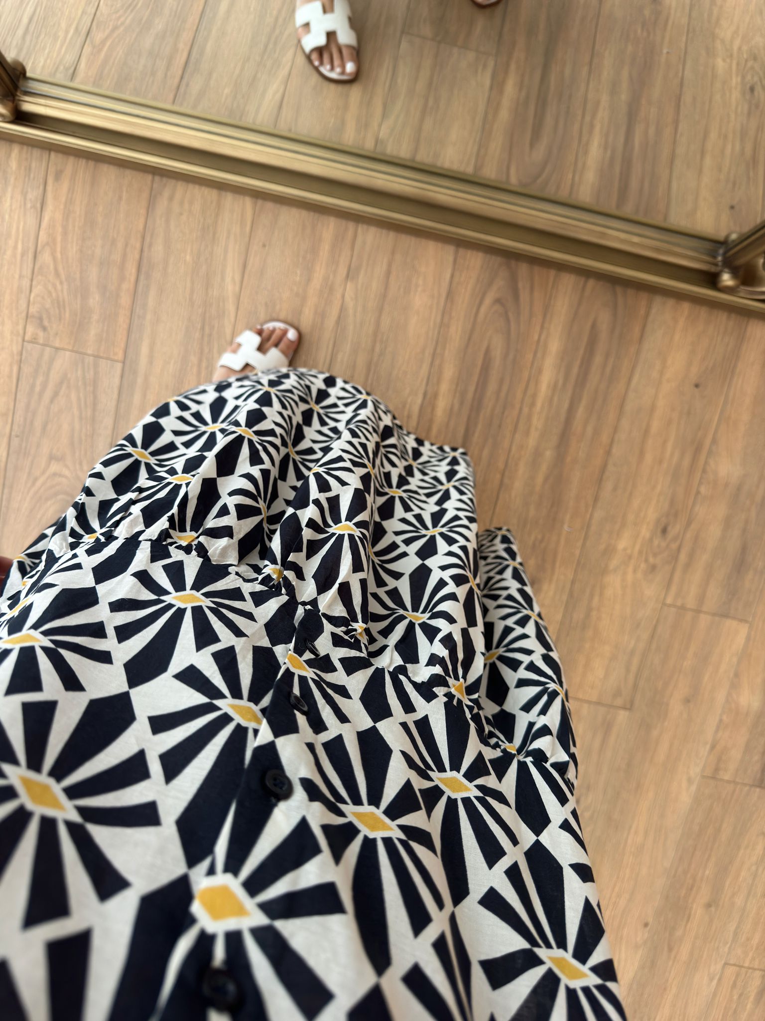 Black and White Print Long Sleeves Midi Dress