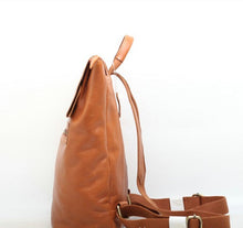 Load image into Gallery viewer, New Retro Large Capacity Vegetable Tanned Cowhide Convertible Backpack
