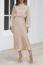 Load image into Gallery viewer, Chic Satin Long Sleeve Midi Party Dress
