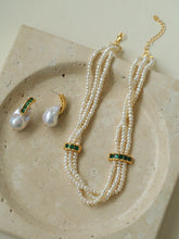 Load image into Gallery viewer, Layered Pearl Choker Necklace with Green Zircon - floysun
