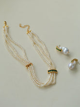 Load image into Gallery viewer, Layered Pearl Choker Necklace with Green Zircon - floysun
