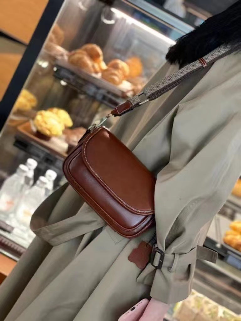 Simple Daylife Flap Crossbody Bag