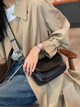 Load image into Gallery viewer, Simple Daylife Flap Crossbody Bag
