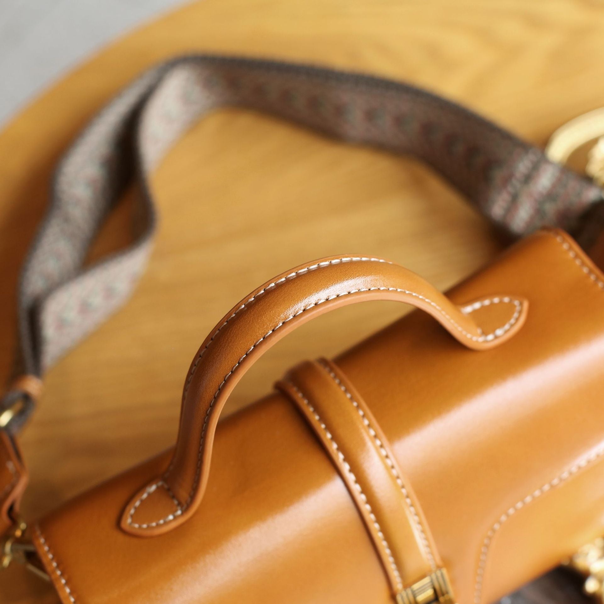 Luxury Retro Structured Flap Leather Mini Satchel Crossbody Bag