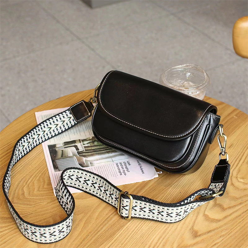 Simple Daylife Flap Crossbody Bag