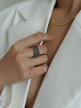 Load image into Gallery viewer, Square Micropaved Zirconia Ring - floysun
