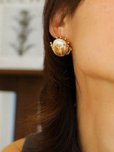 Load image into Gallery viewer, Stamen Baroque Pearls Earrings - floysun
