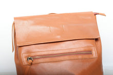 Load image into Gallery viewer, New Retro Large Capacity Vegetable Tanned Cowhide Convertible Backpack
