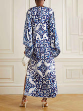 Load image into Gallery viewer, Retro Print Long Sleeves Loose Maxi Dress
