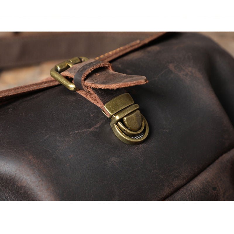 Stylish Vintage Leather Cross Body Bag for Men