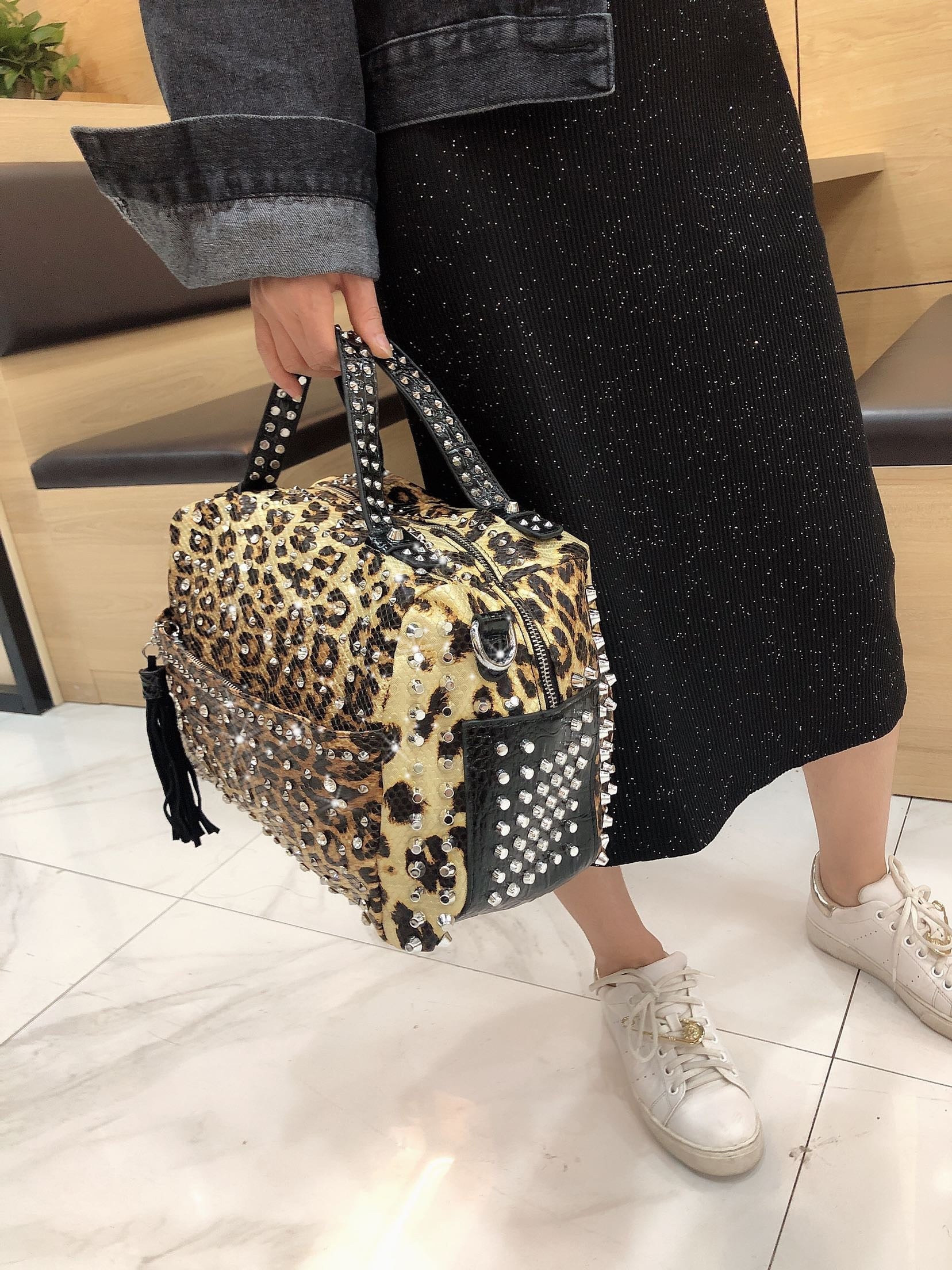 Fashion retro rhinestone handbag