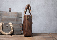 Load image into Gallery viewer, Vintage Leather Tote Bag
