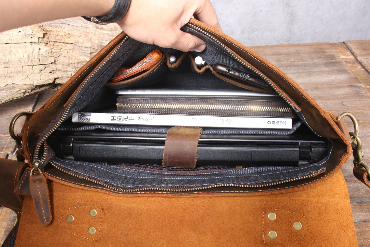 Brown Vinatge Shoulder Bag