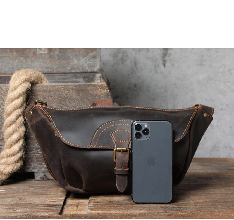 Stylish Vintage Leather Cross Body Bag for Men