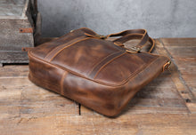 Load image into Gallery viewer, Vintage Leather Tote Bag

