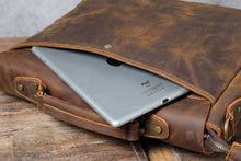 Load image into Gallery viewer, Brown Vinatge Shoulder Bag
