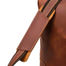 Load image into Gallery viewer, Crazy Horse Travel Weekender Leather Duffel Bag
