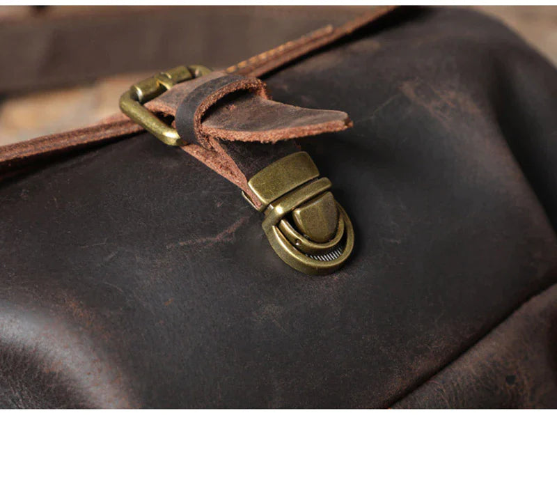 Stylish Vintage Leather Cross Body Bag for Men
