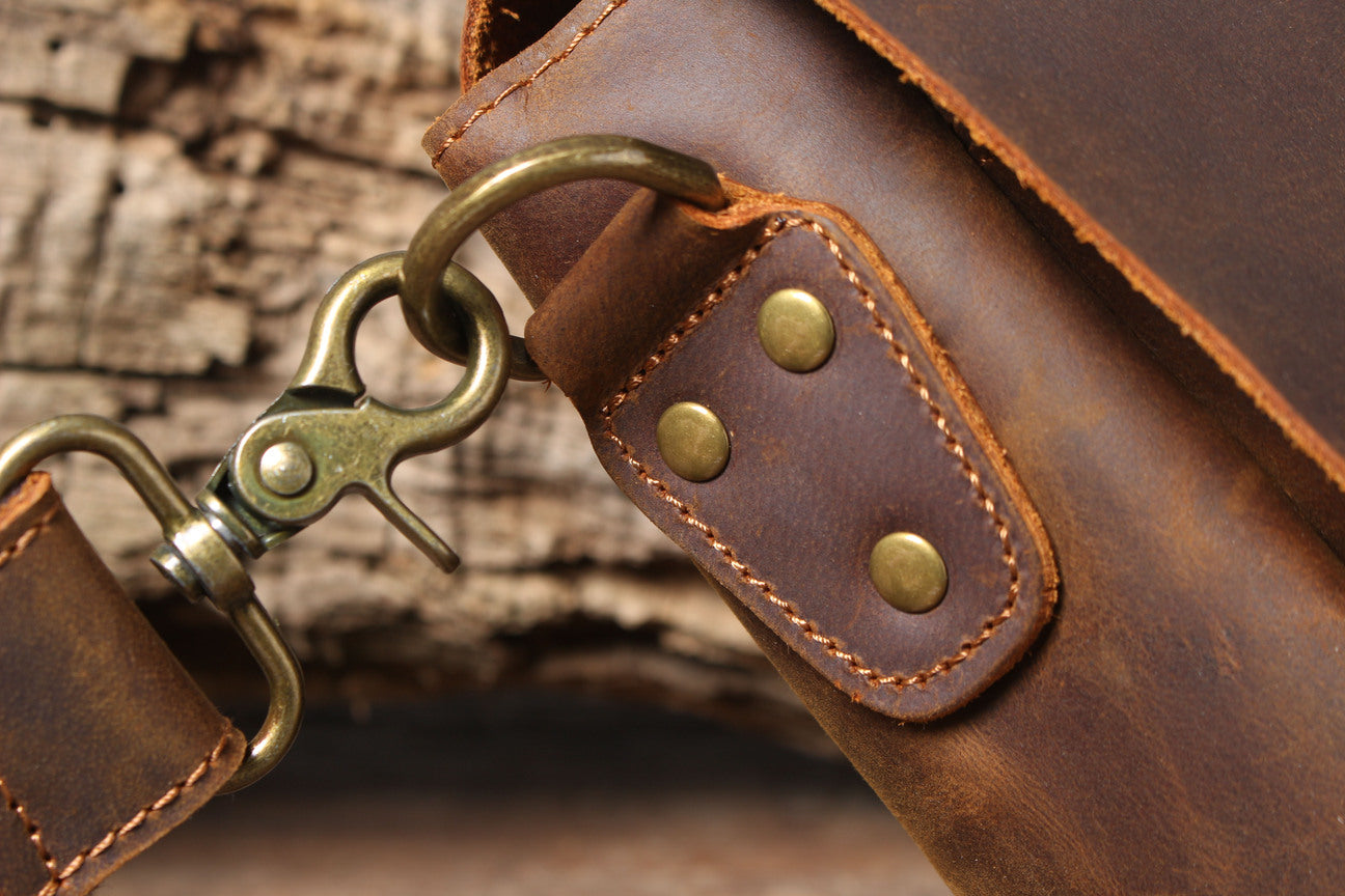 Brown Vinatge Shoulder Bag