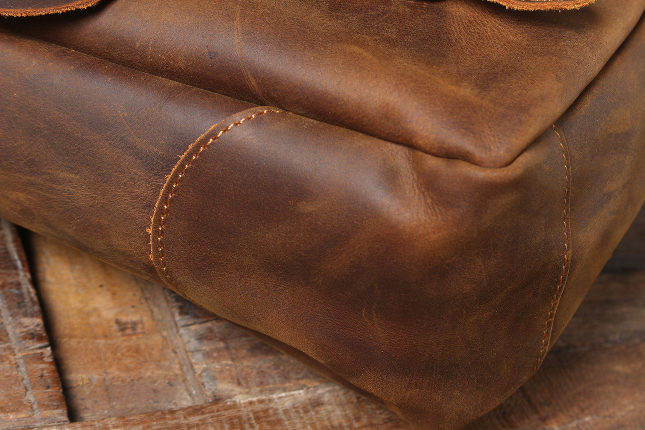 Brown Vinatge Shoulder Bag