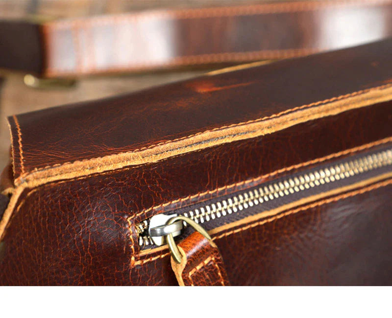 Stylish Vintage Leather Cross Body Bag for Men