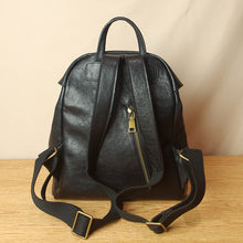 Load image into Gallery viewer, Simple Classic Vintage Leather Backpack
