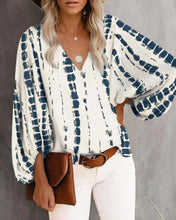 Load image into Gallery viewer, V-neck Puff Sleeve  Top
