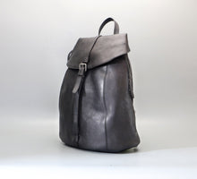 Load image into Gallery viewer, Brown Leather Backpack
