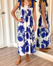 Load image into Gallery viewer, Print Straps Midi Dress

