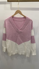 Load image into Gallery viewer, Color Block Long Sleeve Sweater

