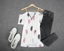 Load image into Gallery viewer, Chic Print Short Sleeve Top

