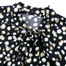 Load image into Gallery viewer, Black Dots Print Long Sleeve Blouse
