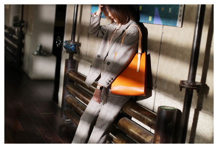 Minimalist Medium Brown Leather Tote Handbags Shoulder Tote Bags for Women