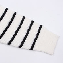 Load image into Gallery viewer, Zipper Striped Black and White Pullover
